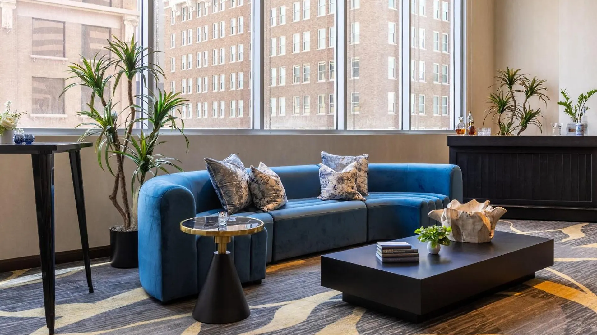 Kimpton Hotel Palomar Phoenix Cityscape By Ihg